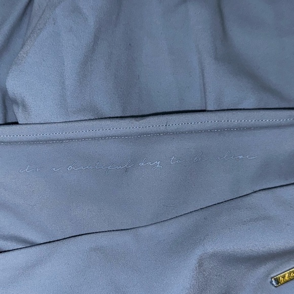 Whitney Simmons Gymshark cycling shorts - Picture 5 of 5